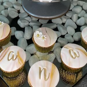 Customized Cup Cakes